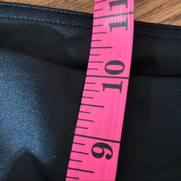 💥5/$25 Adidas women’s black  capri leggings - Picture 5 of 6